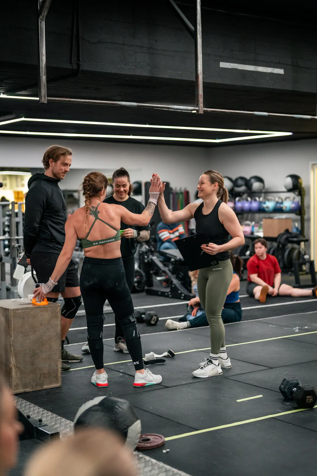 GROUP TRAINING AT CROSSFIT TEGEN